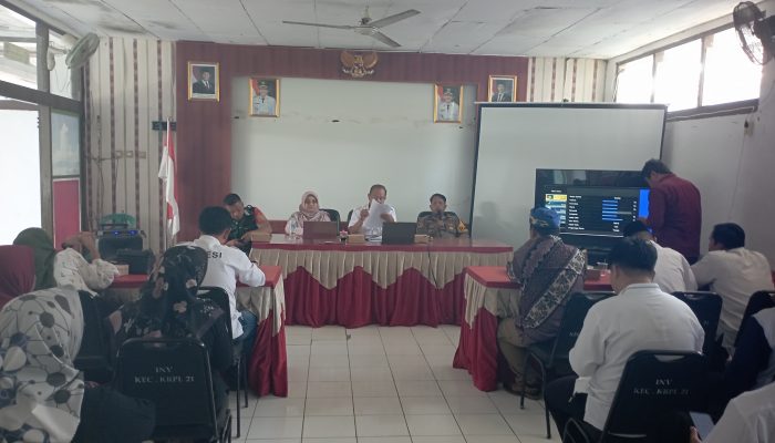 Alan Somantri Ketua Forum Wartawan Indramayu Bersatu (FWIB), Apresiasi Camat Karangampel Ajak Semua Atasi Sampah Musuh Bersama