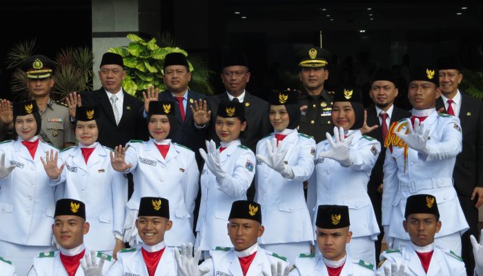 Dandim 0505/JT Hadiri Upacara Peringatan Hari Kebangkitan Nasional ke-117 Tahun 2025 di Kantor Walikota Jakarta Timur.