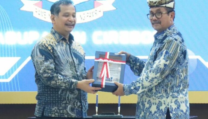 Atas Kepemimpinan Imron, Pemkab Cirebon Kembali Raih WTP Kesepuluh Kalinya