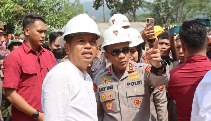 Kapolda Jabar Tinjau Lokasi Longsor Galian C di Gunung Kuda, Cirebon
