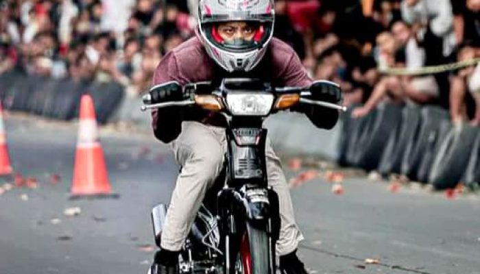 Ipul Upil PMBK Manual Tech Pembalap Muda dan Mekanik dari Siwilan Kayen Pacitan, Tampil Perdana di Ajang Bergengsi Pancer Door Street Race dengan Perjuangan yang Luar Biasa