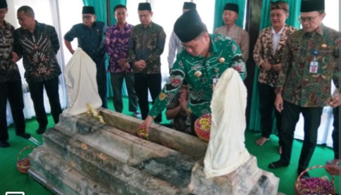 Bupati dan Forkopimda Ziarah Makam Pendiri Kabupaten Tegal, Memperingati Hari Jadi Ke- 424