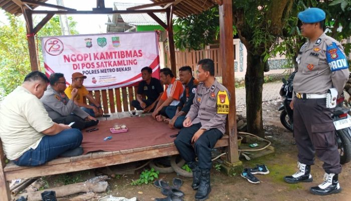 Warga dan Tokoh Masyarakat Apresiasi Kegiatan “Ngopi Kamtibmas” Polsek Serang Baru