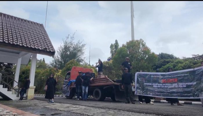 Kantor Desa Lampuara Kembali Disegel, Warga Nilai DPRD Luwu Gagal akomodasi Aspirasi Masyarakat