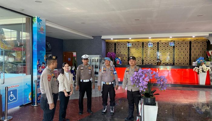 POLSEK KANDIS GELAR PATROLI HARKAMTIBMAS SELAMA IDUL ADHA DAN LIBUR BERSAMA