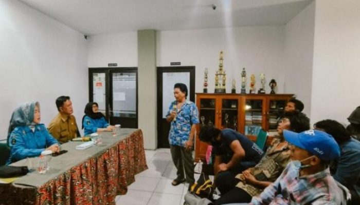 Pemkab Cirebon Gercep Jemput 25 Warga yang Terlantar di Subang
