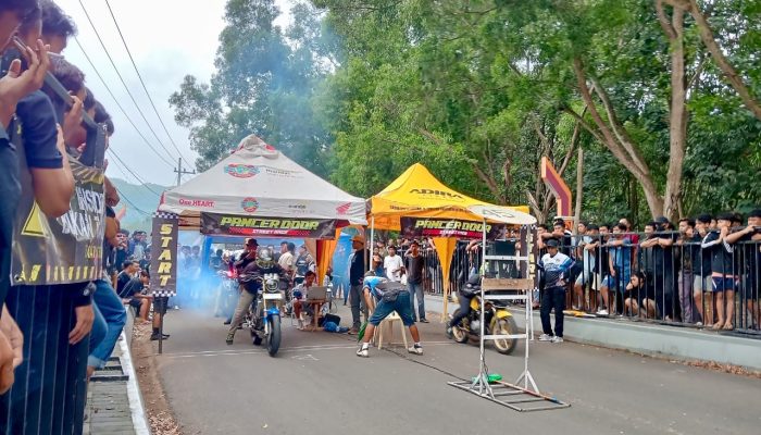 Antusiasme Ribuan Penonton Membludak di Pacitan, Latihan Bersama Pancer Door Street Race 2025 Berlangsung Meriah