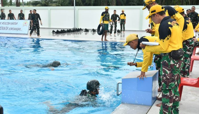 Pangdam I/BB Tinjau Lomba Renang Militer Dalam Rangka Memperingati HUT ke-75 Kodam I/BB