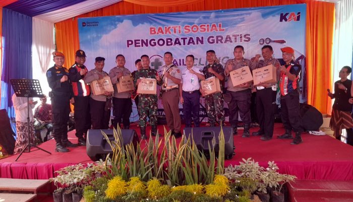 *Rail Clinic Hadirkan Layanan Kesehatan dan Pengobatan Gratis Bagi Masyarakat di Sekitar Stasiun Arjawinangun*