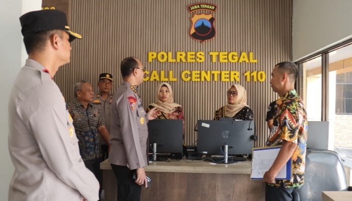 Tim Asistensi Polda Jateng Supervisi Layanan Polisi 110 di Polres Tegal