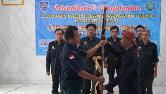 Pengurus Daerah Ikatan Wartawan Online Kabupaten Tegal dilantik