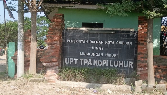 Dinas Lingkungan Hidup Kota Cirebon Respon cepat keluhan Warga Rt.001/007 Sumurwuni kel. Argasunya Kota Cirenon