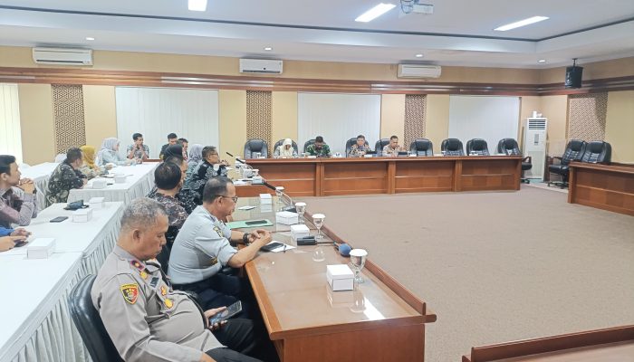 Wakili Kapolres Purwakarta, Kapolsek Jatiluhur Ikuti Rapat Persiapan Paripurna DPRD
