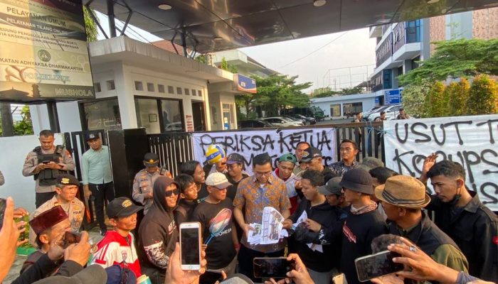 LSM dan Mahasiswa Tuntut Penangkapan Wali Kota dan DPRD Terkait Dugaan Korupsi Alat Olahraga Dispora Kota Bekasi