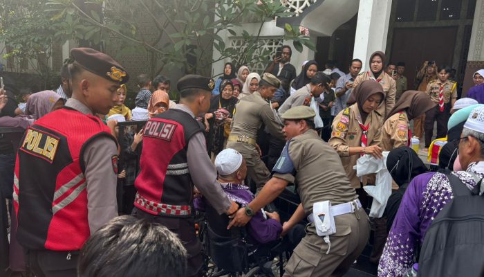Wujud Pelayanan Masyarakat, Polres Purwakarta Lakukan Pengamanan Kepulangan Jemaah Haji