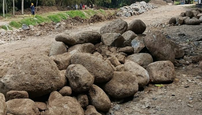 Proyek Irigasi Miliaran di Slarang Kidul Diduga Siluman, Warga Protes Tak Ada Papan Informasi