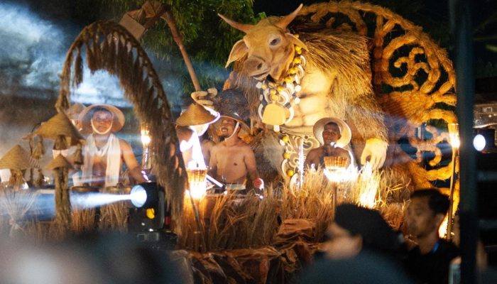 Ronthek Garu Bumi Donorojo Jadi Penyaji Harapan FRP 2025: Bertani Sebagai Napas Peradaban