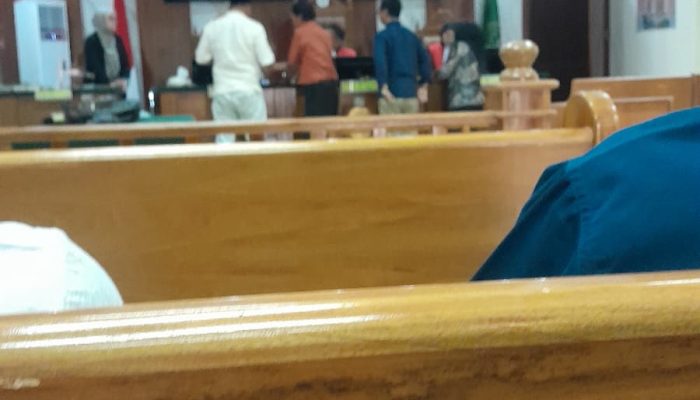 Ijazah paket B Kuwu Pabedilan Wetan di duga tidak ter_regristrasi di disdik