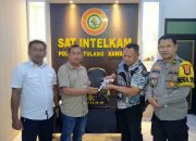 Satuan Intelkam Polres Tulang Bawang Menerima Penyerahan Senpi Ilegal dan Amunisi Aktif, AKP Dartiyo: Kami Berikan Apresiasi