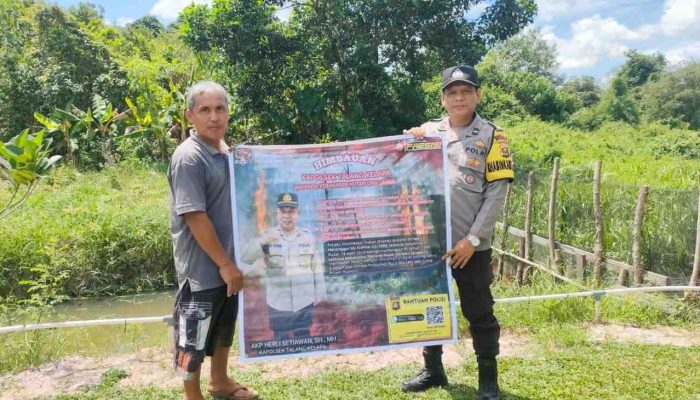 Bhabinkamtibmas Polsek Talang Kelapa Sosialisasikan Pencegahan Karhutla di Tanah Mas Indah
