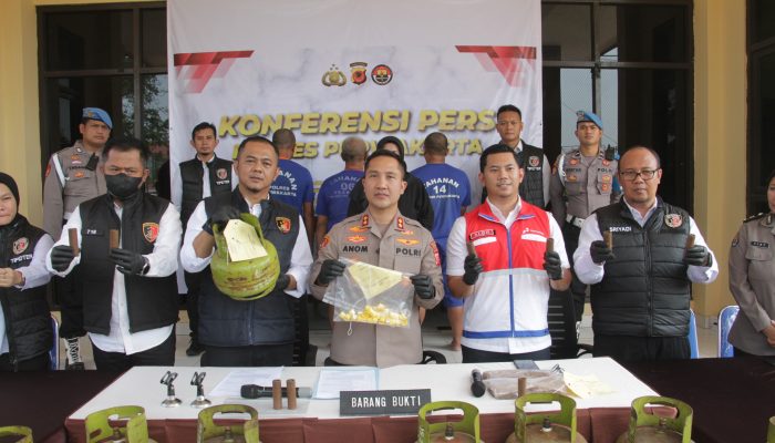 Polres Purwakarta Tangkap Tiga Pengoplos Gas Yang Rugikan Masyarakat Dan Negara