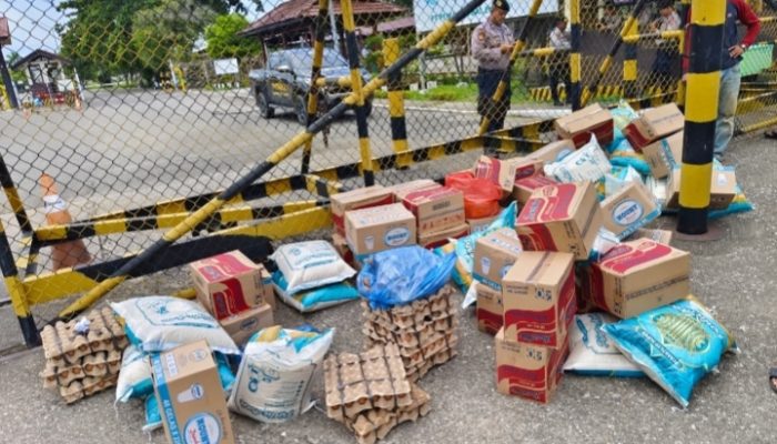 Warga Korban Puting Beliung Kembalikan Bantuan dari PT. PGE, “Tak Layak Untuk Diterima”