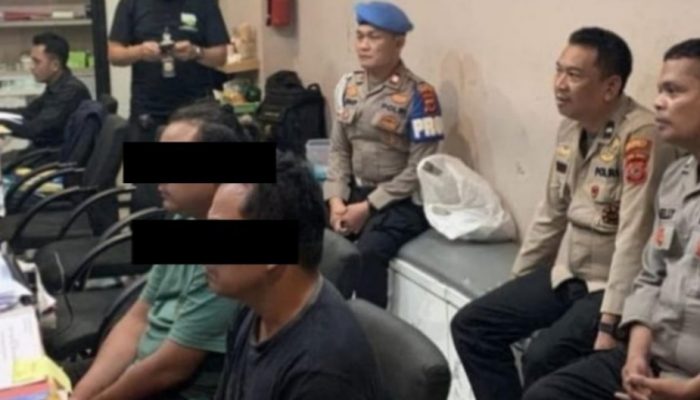 “Mengaku Polisi.!!!, 2 Oknum Wartawan Ditangkap Diduga Memeras Korbannya Dengan Senjata Api