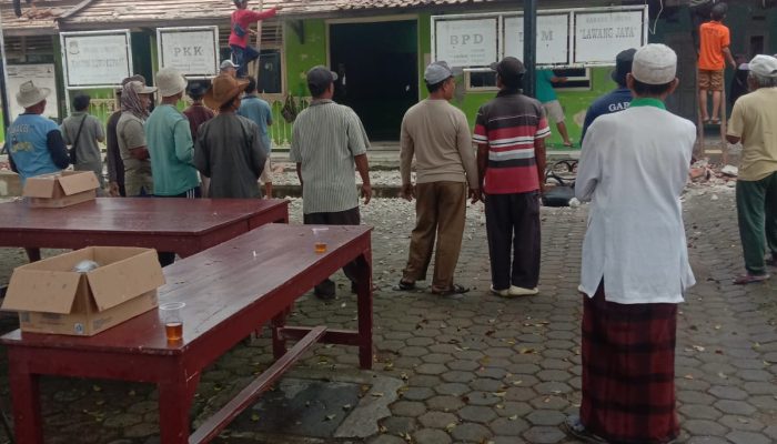 Kantor Balai Desa Cupang Dirobohkan, Warga Gotong Royong Bangun Baru Bergaya Istana Negara