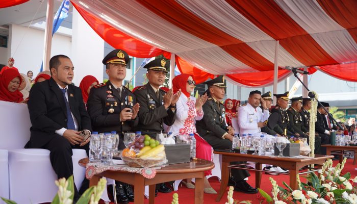 Kapolres Purwakarta Hadiri Karnapal Kendaraan Hias Dalam Rangka Memeriahkan HUT Ke- 80 RI