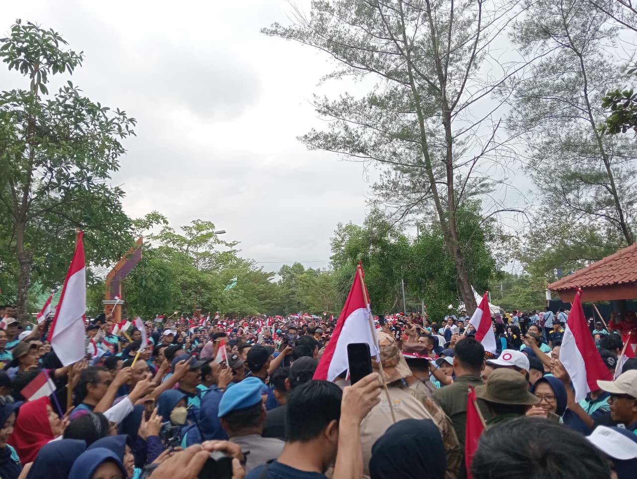 puluhan ribu warga tumpah ruah sambut ekspedisi merah putih 70-mile sea paradise, ahy dorong destinasi wisata pacitan ke dunia internasional 24 IMG 20250821 WA0239