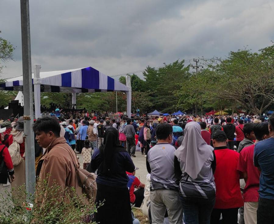 puluhan ribu warga tumpah ruah sambut ekspedisi merah putih 70-mile sea paradise, ahy dorong destinasi wisata pacitan ke dunia internasional 21 IMG 20250821 WA0250