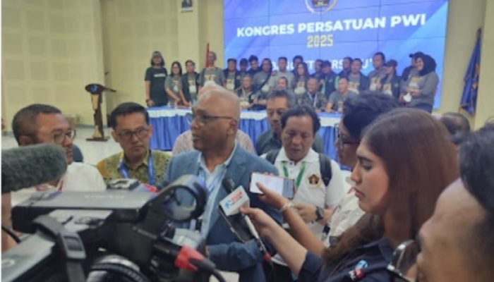 Sah..akhmad munir pimpin pwi pusat tahun 2025 Hasil kongres persatuan wartawan Indonesia.
