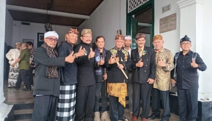LSM Prabhu Indonesia Jaya Dukung Pelestarian Budaya Lewat Jamasan Pusaka Sumedang