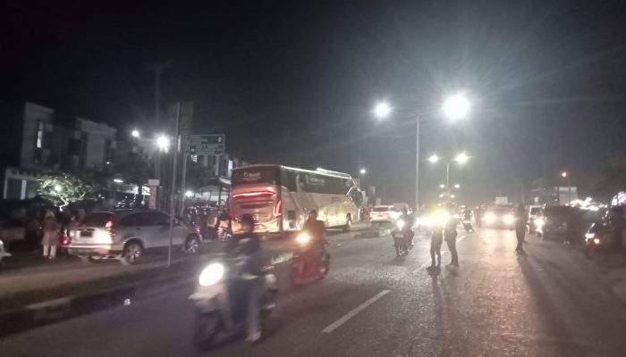 Pasar Malam di Muara Bungo Lumpuhkan Jalinsum, Penanganan Dipertanyakan