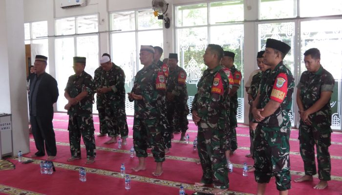 Kodim 0505/JT Gelar Peringatan Maulid Nabi Muhammad SAW di Masjid Palapa.