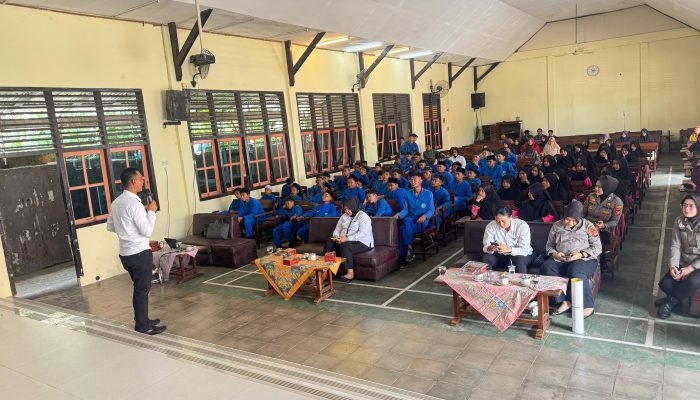 Sat ResNarkoba Polres Banyuasin melaksanakan Gelar Sosialisasi Bahaya Narkoba di Pondok Pesantren Aqulu El-Muqoffa