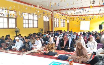 perayaan maulid nabi muhammad saw di smp pgri mako : cinta rasulullah membawa cahaya, menguatkan iman dan menjaga persaudaraan 5 Img 20250922 Wa0017Uo1Qpdd