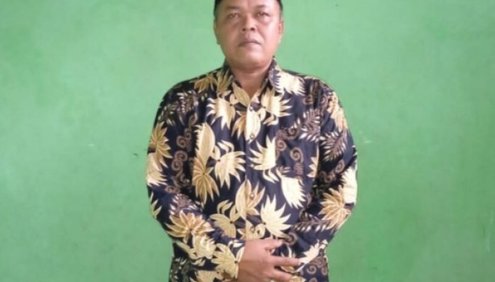Kades Zulkarnaen dan jajarannya menggucapkan selamat hari pancasila semangat bhineka tunggal ika