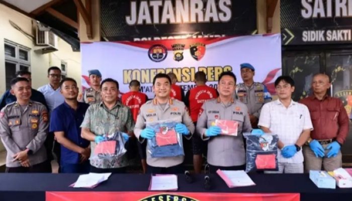 Polda jambiUngkap pencurian besi aset pemprov saat demo