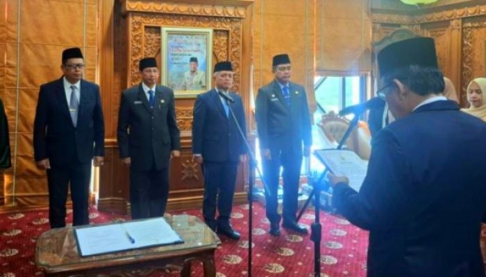 Pemprov jambi Rotasi pejabat Eselon II,4 kepala dinas baru di lantik
