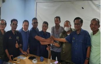 pwi sumsel sudah bersatu di pimpin oleh kurnaidi, st. 7 1000396364