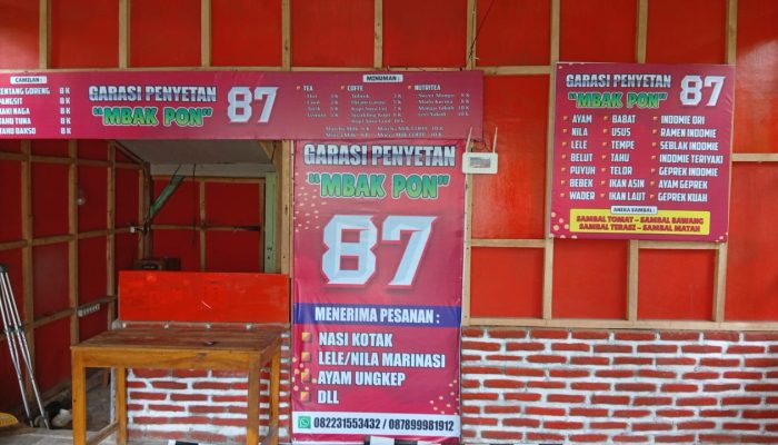 Hadir Kuliner Hits di Pacitan, Garasi Penyetan Mbak Pon 87 Sajikan Sensasi Pedas yang Menggoda Selera