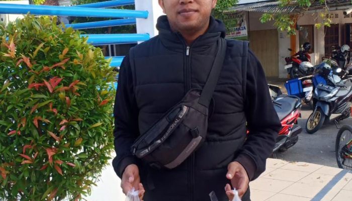 Jefri Asmoro Diyatno Jurnalis Muda yang Jadi Kurir 24 Jam Demi Pelayanan dan Cinta Tanah Kelahiran