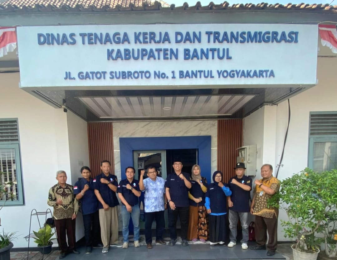 siswahyu kurniawan apresiasi roadshow ksbsi diy & dpc pro sinergi stakeholder & disnaker 4 Img 20251006 Wa0154