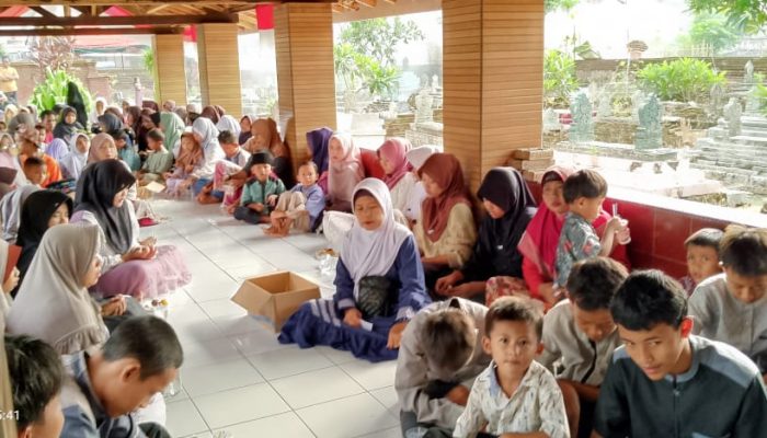 Panitia Khaul Buyut Bojong Berikan Santunan 137 Anak Yatim