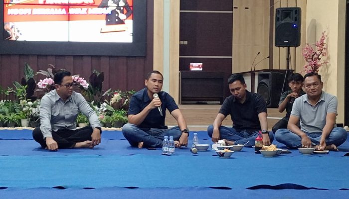 Kapolres Pacitan Gelar Acara Piramida Ngopi Bersama Awak Media, Saat Cangkir Kopi Jadi Simbol Sinergi dan Kontrol Sosial
