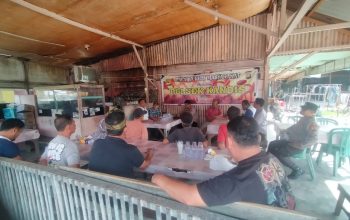 polsek kandis gelar “jum’at curhat”, warga apresiasi komitmen polri jaga keamanan dan tertib lalu lintas 8 Img 20251107 Wa0020Yaqayrc