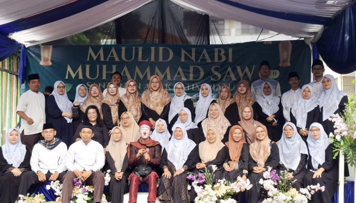 SDN Karang Tengah 3 dan SDN Karang Tengah 4 Gelar Peringatan Maulid Nabi Muhammad SAW Sekaligus Santunan Anak Yatim Piatu