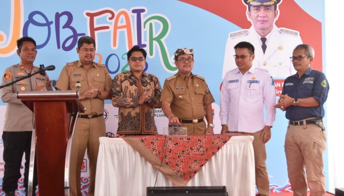 Bupati Imron Buka Job Fair 2025, Dorong Penurunan Pengangguran Daerah