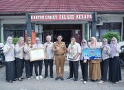 Camat Talang Kelapa, Salinan, S.sos., Mm Menerima Kunjungan Bumdesma Kelapa Betuah Pada Senin (24/11).